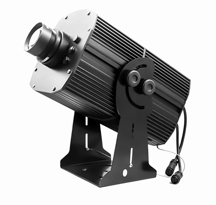 m600 01.jpg